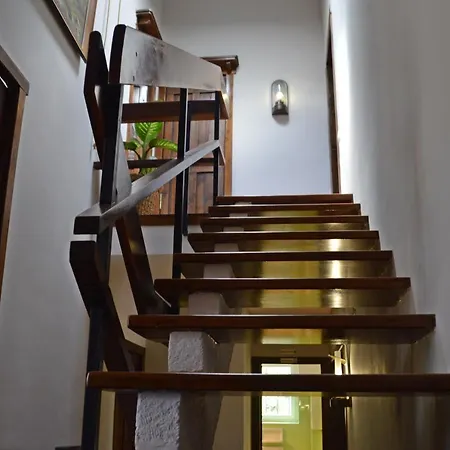 Vila Refugi Del Esquirol Sobremunt